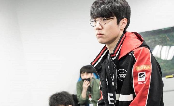 他在点燃队 他在点燃队